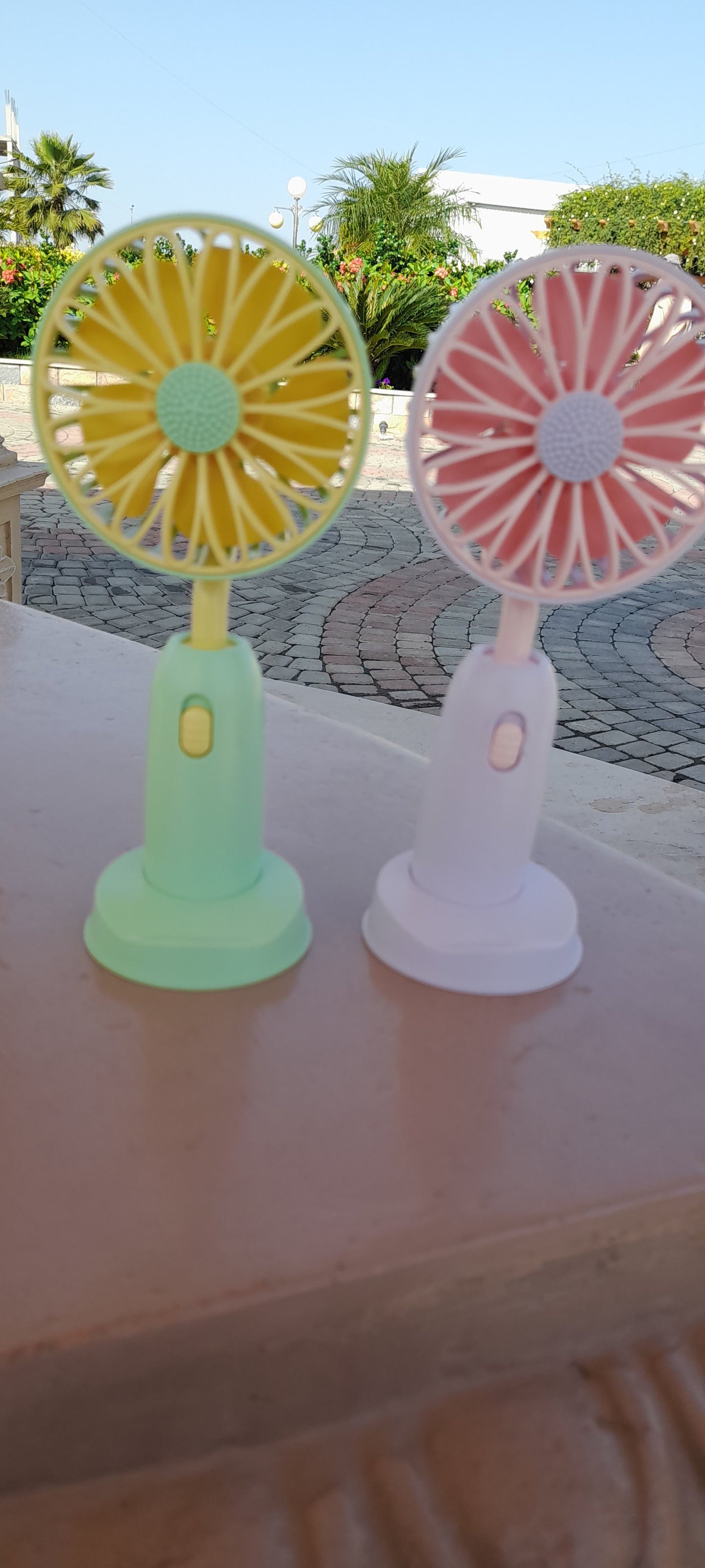 Sun flower Mini fan Rechargeable