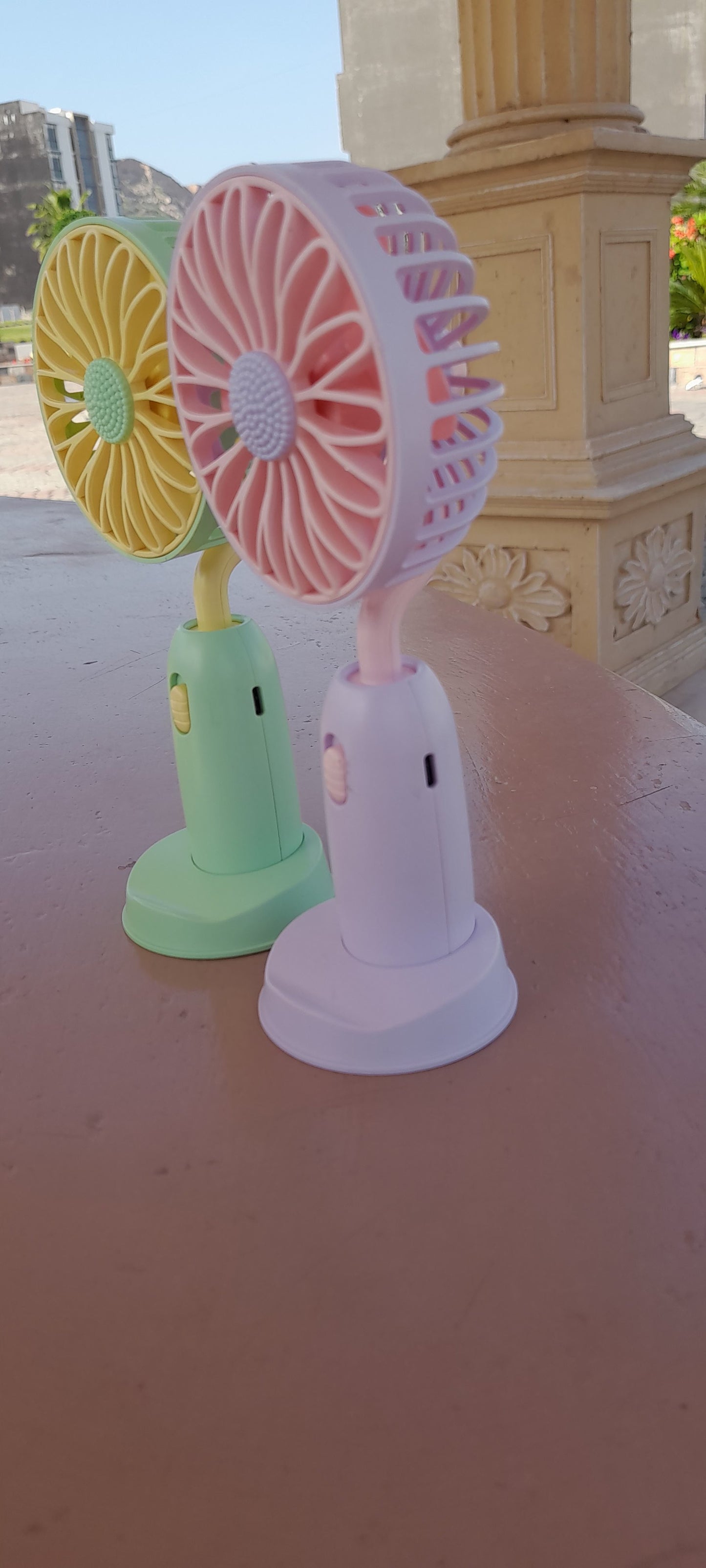 Sun flower Mini fan Rechargeable